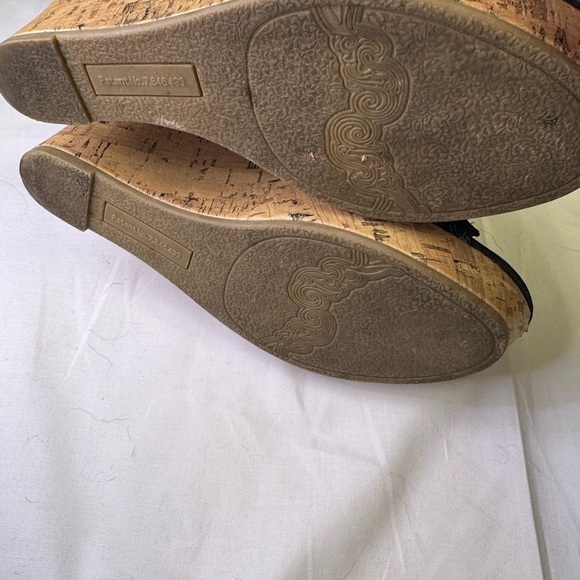 Women’s Black Wedge Sandals size 7 - Picture 7 of 7